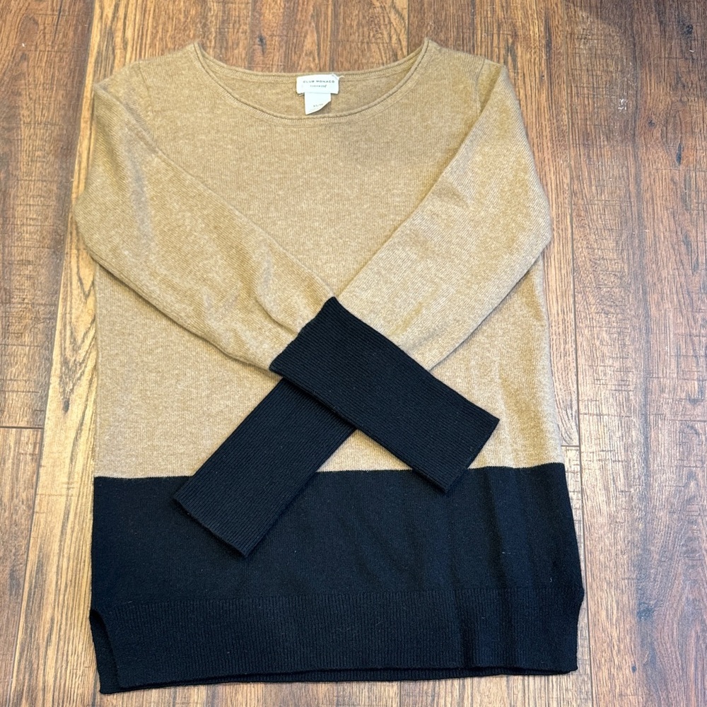 Club Monaco Tan and Black color block Crew Neck Sweater XS Cashmere